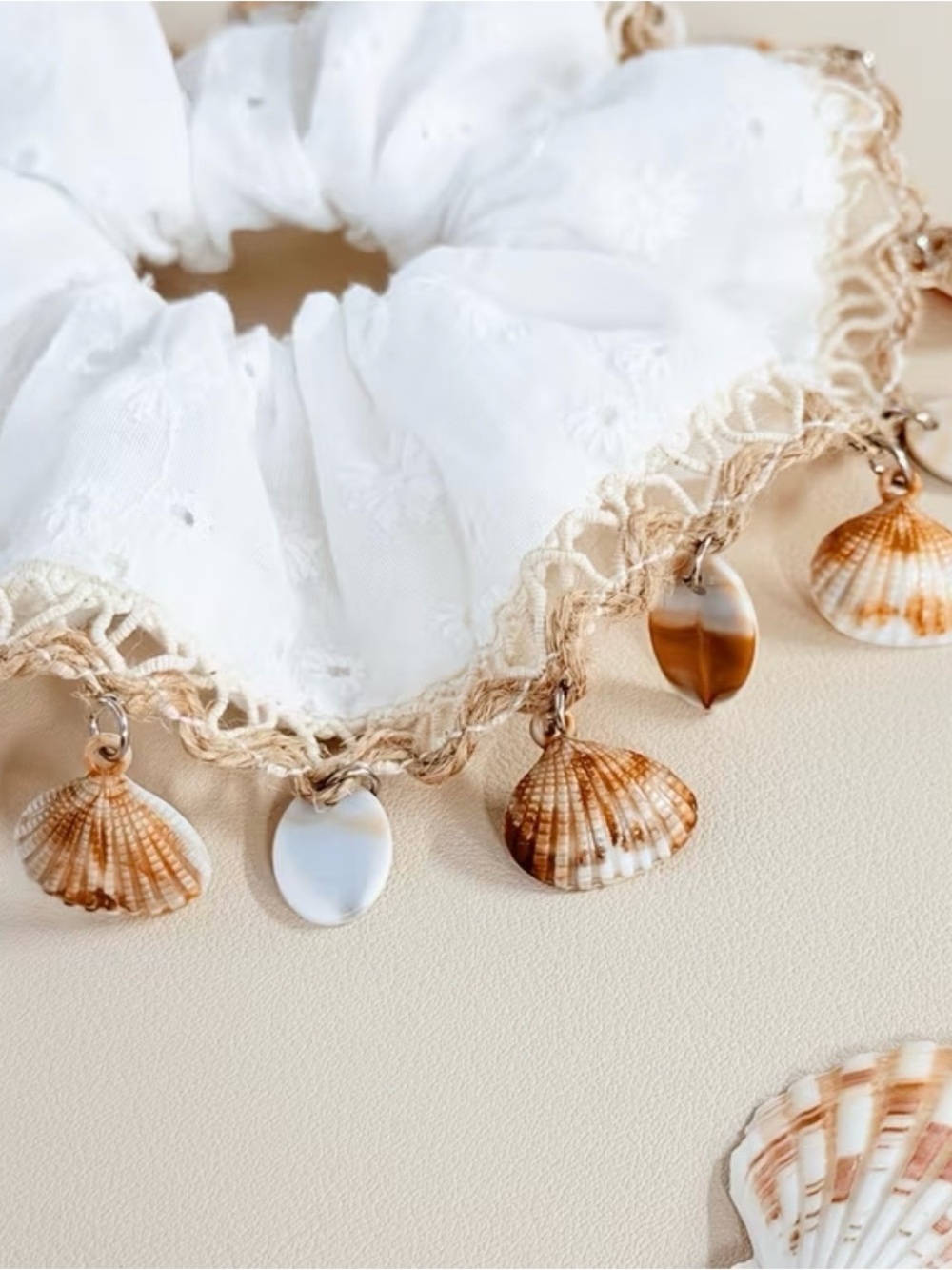 🐚 Large White Embroidered Seashell Lace Scrunchie! - Picture 6 of 7
